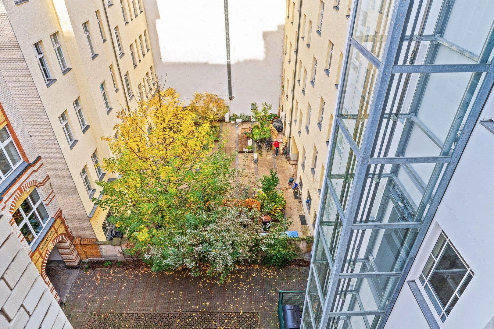 Predaj bytu 6-izbový 217 m², Kastanienallee 32, Berlin, Berlín Predaj bytu 6-izbový 217 m², Kastanienallee 32, Berlin, Berlín