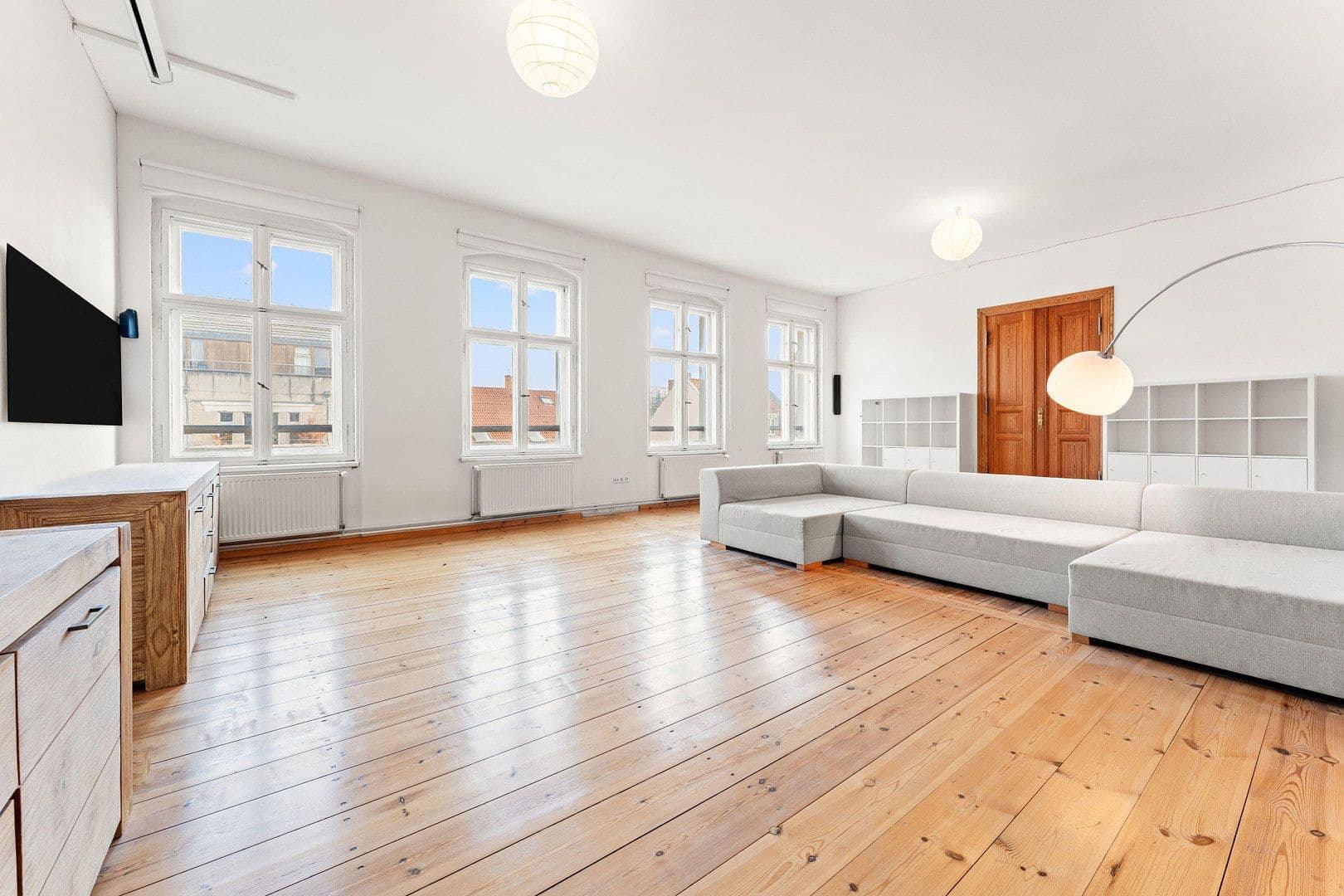 Predaj bytu 6-izbový 217 m², Kastanienallee 32, Berlin, Berlín Predaj bytu 6-izbový 217 m², Kastanienallee 32, Berlin, Berlín