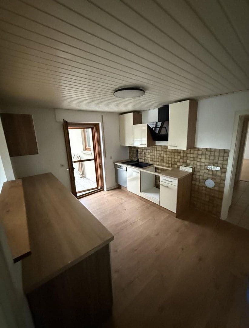 Predaj domu 215 m², pozemok 370 m², Offenburg, Bádensko-Wurttembersko Predaj domu 215 m², pozemok 370 m², Offenburg, Bádensko-Wurttembersko