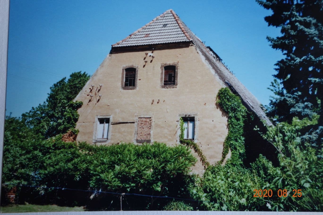 Predaj domu 360 m², pozemok 15.500 m², Stauchitz, Sasko Predaj domu 360 m², pozemok 15.500 m², Stauchitz, Sasko