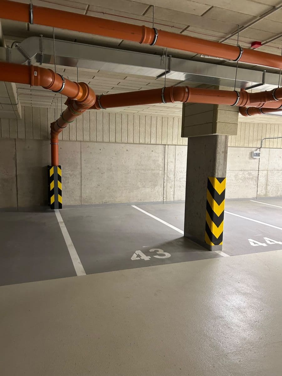 Prenájom garáže 13 m², Divíškové, Praha, Praha Prenájom garáže 13 m², Divíškové, Praha, Praha