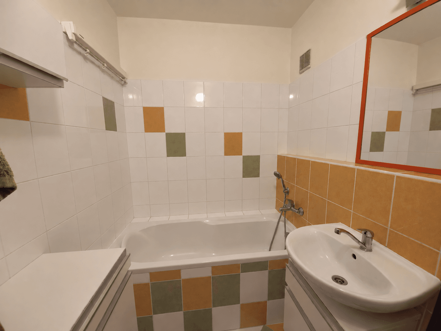 Predaj bytu 3-izbový 70 m², Vratislavská, Praha, Praha Predaj bytu 3-izbový 70 m², Vratislavská, Praha, Praha