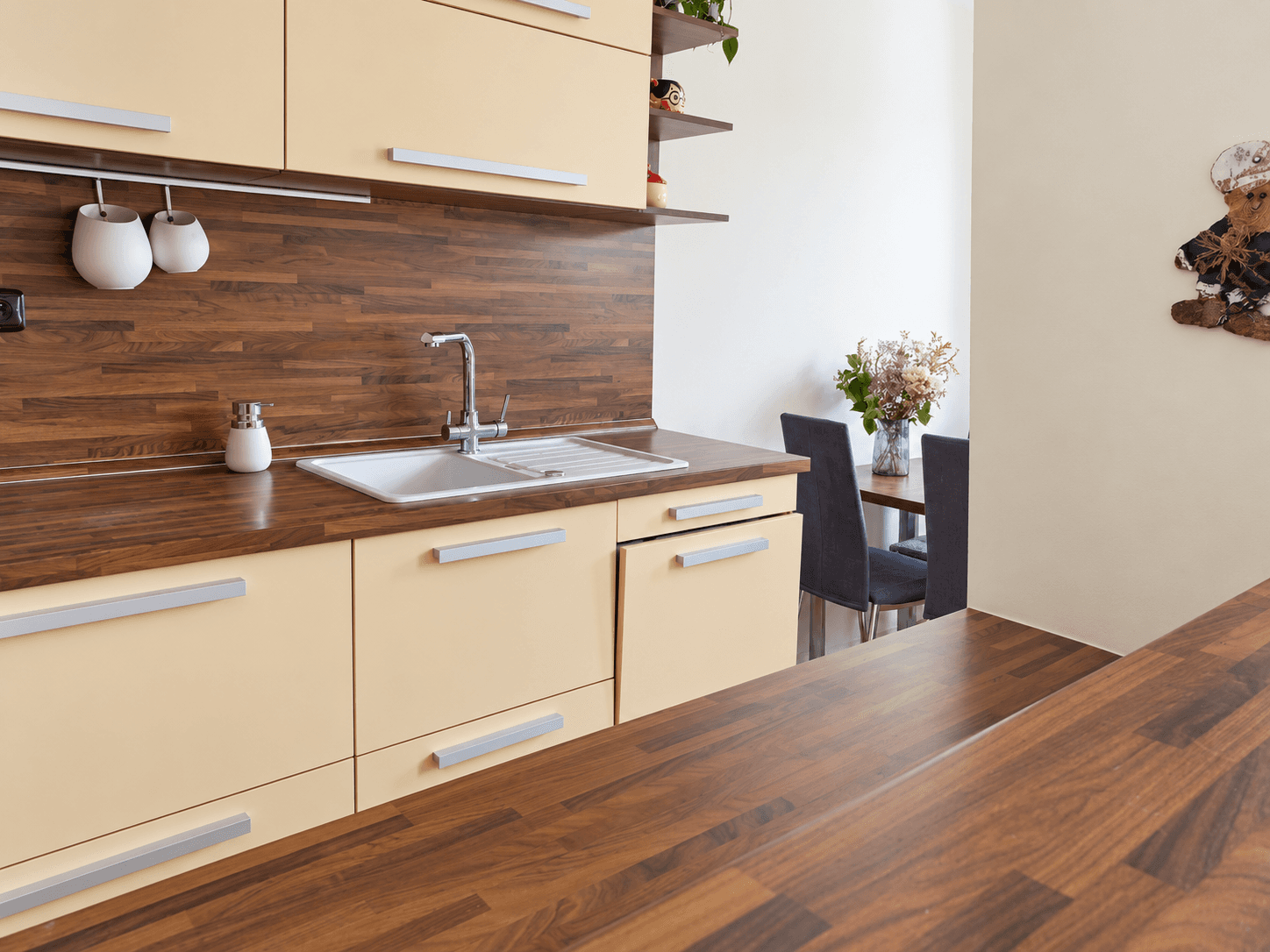 Predaj bytu 3-izbový 70 m², Vratislavská, Praha, Praha Predaj bytu 3-izbový 70 m², Vratislavská, Praha, Praha