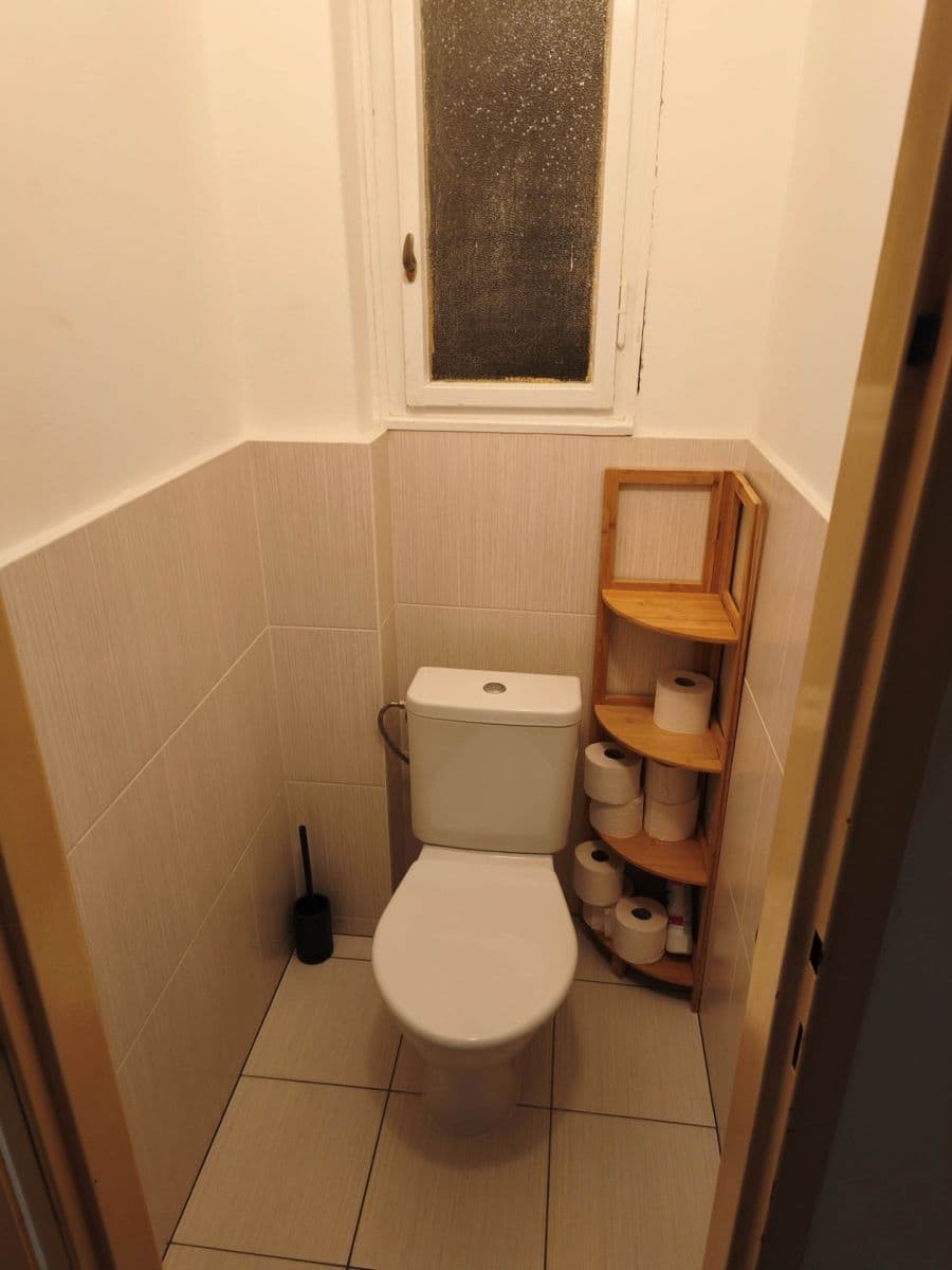 Prenájom bytu 4-izbový 110 m², Žitná, Praha, Praha Prenájom bytu 4-izbový 110 m², Žitná, Praha, Praha