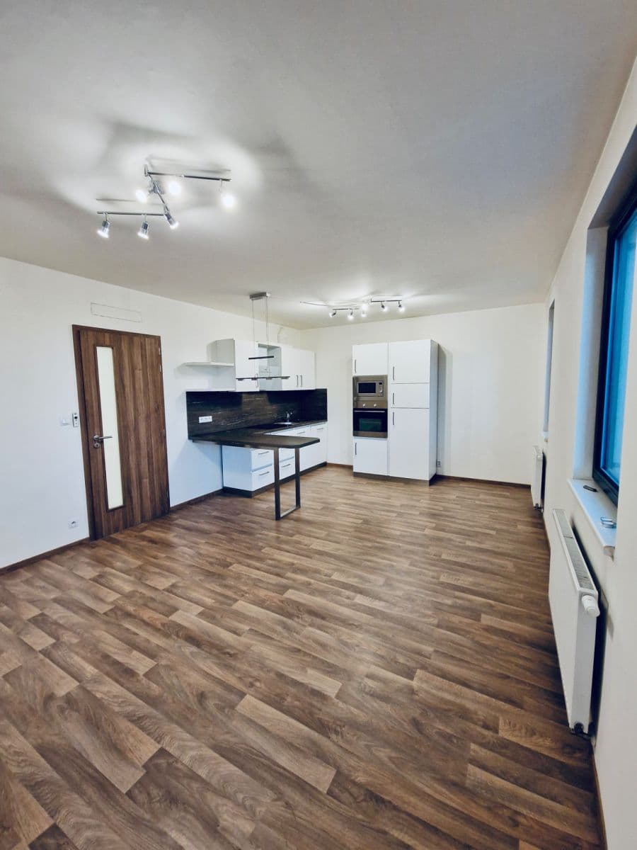 Prenájom bytu 2-izbový 54 m², Kačírkova, Praha, Praha Prenájom bytu 2-izbový 54 m², Kačírkova, Praha, Praha