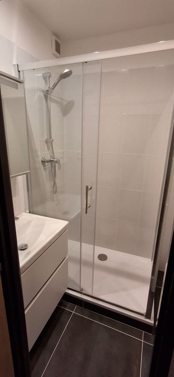 Prenájom bytu 2-izbový 57 m², Kamerunská, Praha, Praha Prenájom bytu 2-izbový 57 m², Kamerunská, Praha, Praha