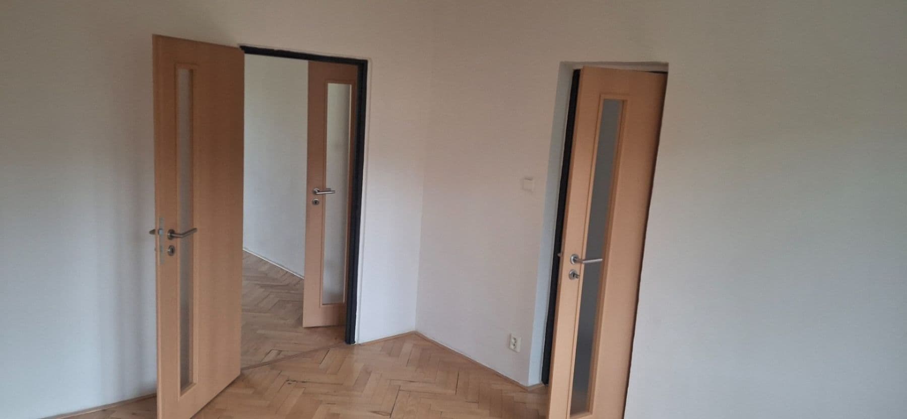 Prenájom bytu 2-izbový 57 m², Kamerunská, Praha, Praha Prenájom bytu 2-izbový 57 m², Kamerunská, Praha, Praha