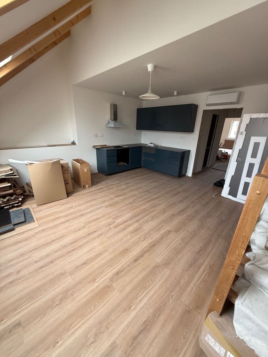 Prenájom bytu 2-izbový 85 m², Chodská, Praha, Praha Prenájom bytu 2-izbový 85 m², Chodská, Praha, Praha