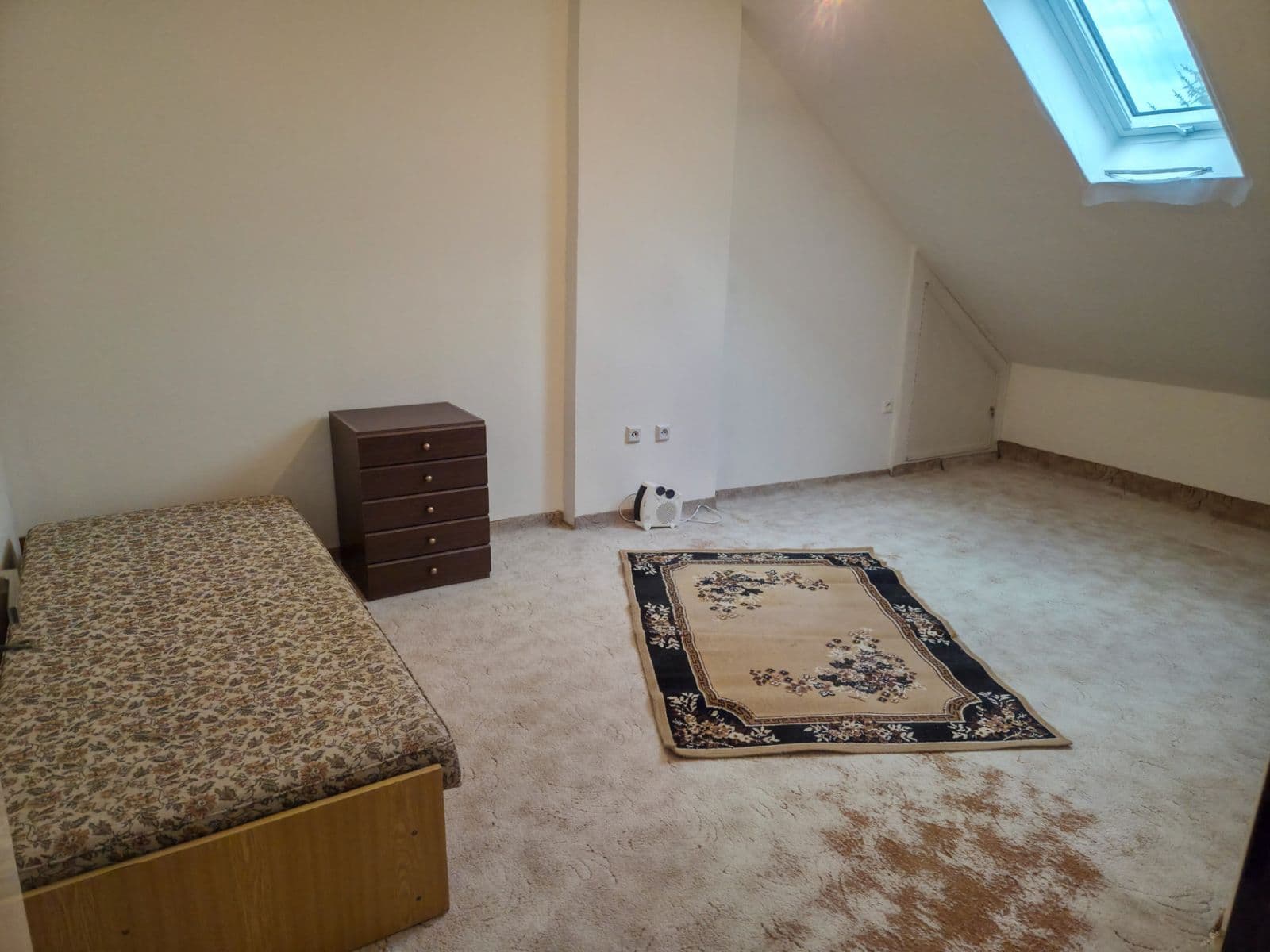 Prenájom bytu 3-izbový 103 m², U Zámku, Dobřejovice, Středočeský kraj Prenájom bytu 3-izbový 103 m², U Zámku, Dobřejovice, Středočeský kraj