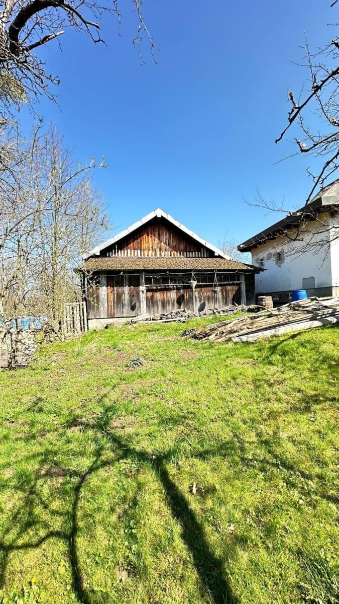 Predaj domu 191 m², pozemok 4.200 m², Dolní Tošanovice, Moravskoslezský kraj Predaj domu 191 m², pozemok 4.200 m², Dolní Tošanovice, Moravskoslezský kraj