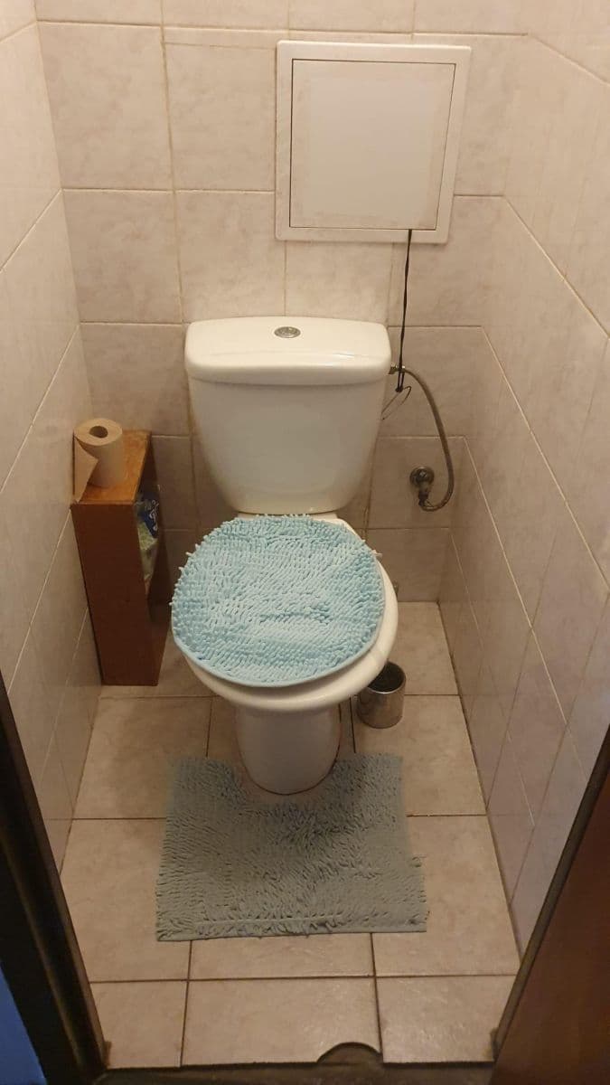 Predaj bytu 3-izbový 70 m², Saratovská, Dúbravka, Bratislavský kraj Predaj bytu 3-izbový 70 m², Saratovská, Dúbravka, Bratislavský kraj