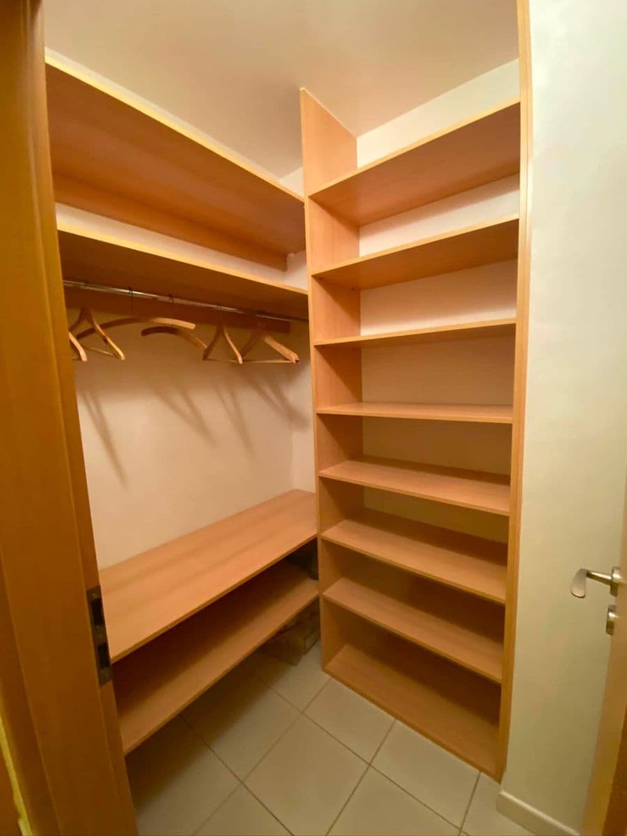 Prenájom bytu 1-izbový 55 m², Studentská, Poděbrady, Středočeský kraj Prenájom bytu 1-izbový 55 m², Studentská, Poděbrady, Středočeský kraj