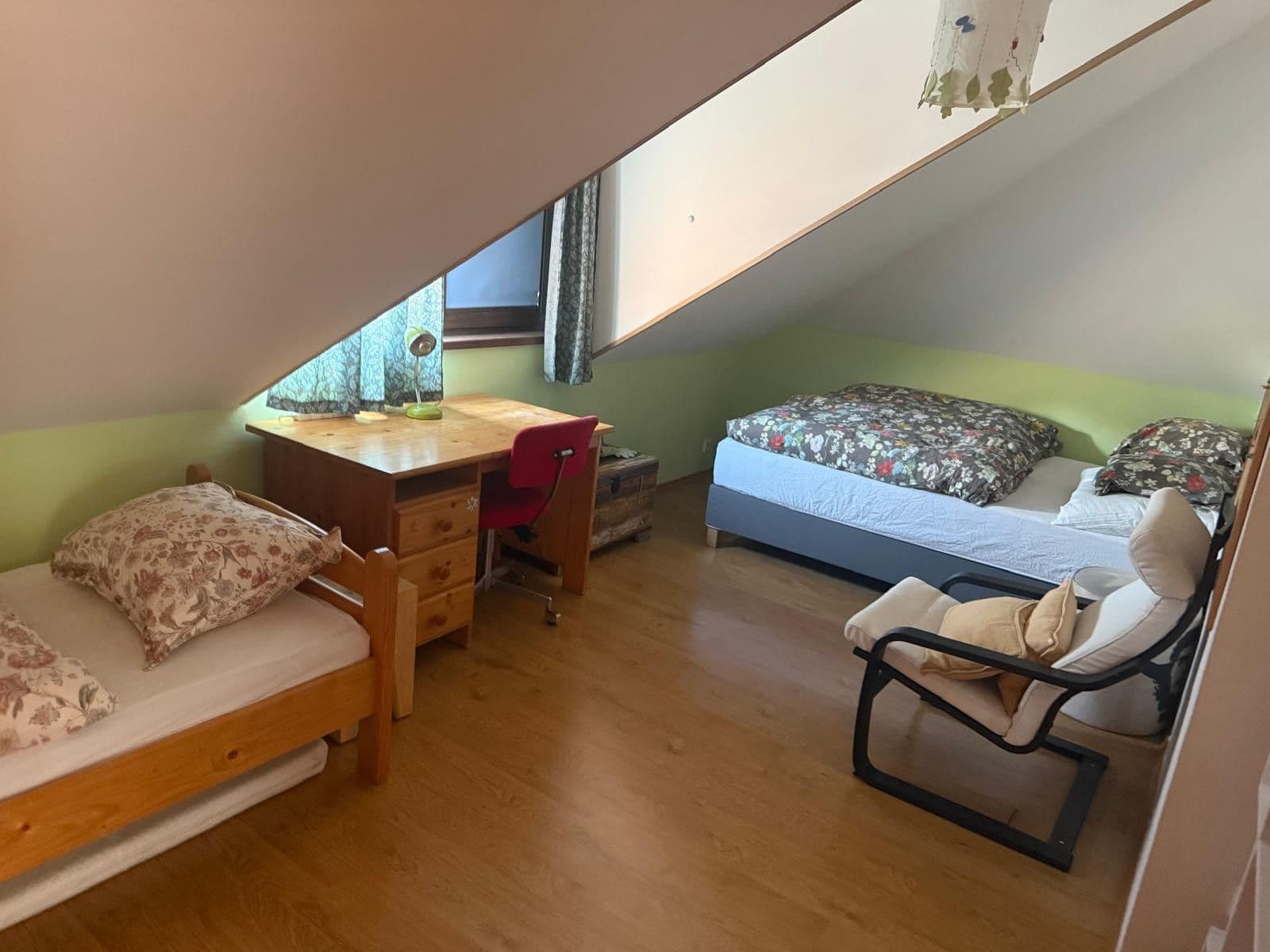 Prenájom domu 265 m², pozemok 644 m², Mokropeská, Černošice, Středočeský kraj Prenájom domu 265 m², pozemok 644 m², Mokropeská, Černošice, Středočeský kraj