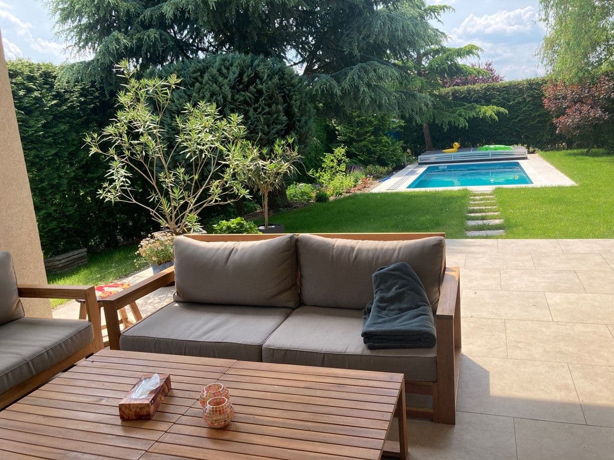 Prenájom domu 265 m², pozemok 644 m², Mokropeská, Černošice, Středočeský kraj Prenájom domu 265 m², pozemok 644 m², Mokropeská, Černošice, Středočeský kraj