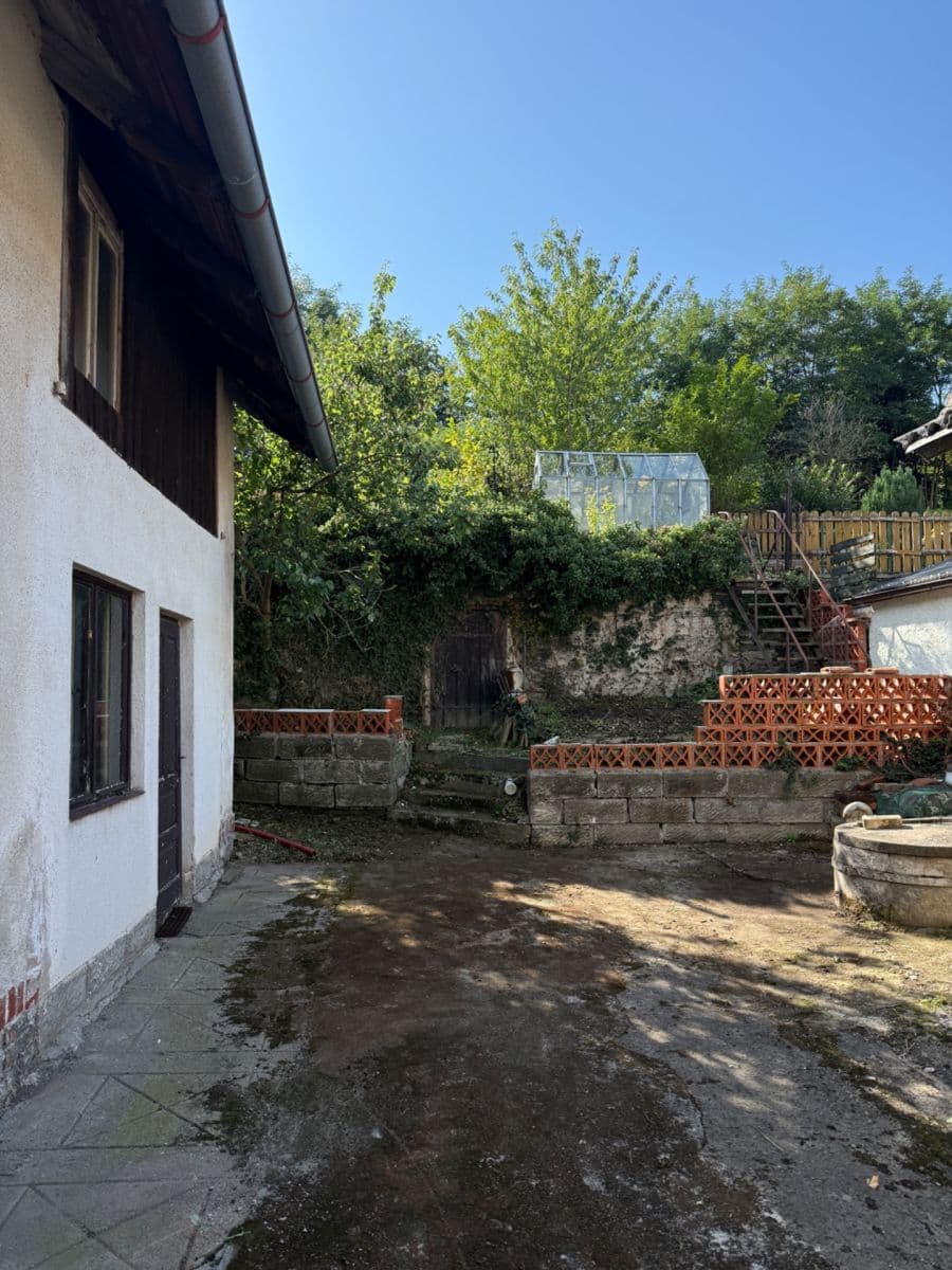 Predaj domu 161 m², pozemok 557 m², Okřesaneč, Středočeský kraj Predaj domu 161 m², pozemok 557 m², Okřesaneč, Středočeský kraj
