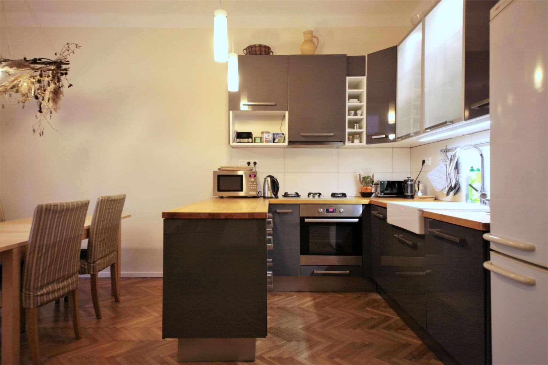 Prenájom bytu 2-izbový 65 m², Křížkovského, Praha, Praha Prenájom bytu 2-izbový 65 m², Křížkovského, Praha, Praha