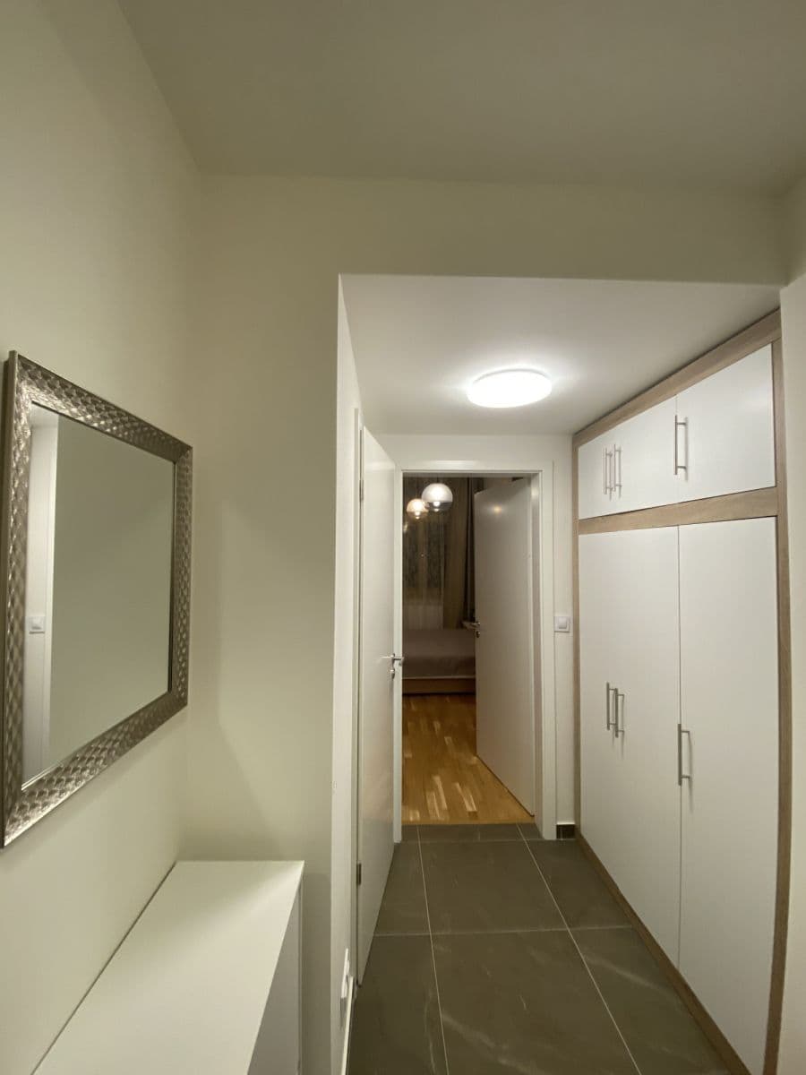 Prenájom bytu 30 m², Legerova, Praha, Praha Prenájom bytu 30 m², Legerova, Praha, Praha