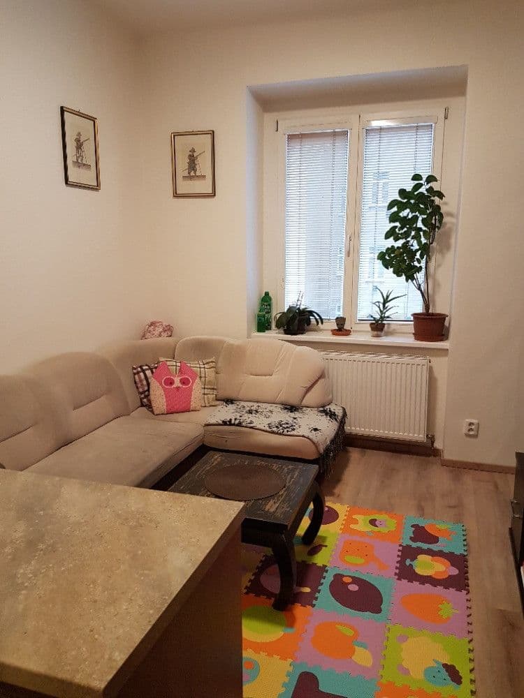 Prenájom bytu 2-izbový 44 m², Holandská, Praha, Praha Prenájom bytu 2-izbový 44 m², Holandská, Praha, Praha