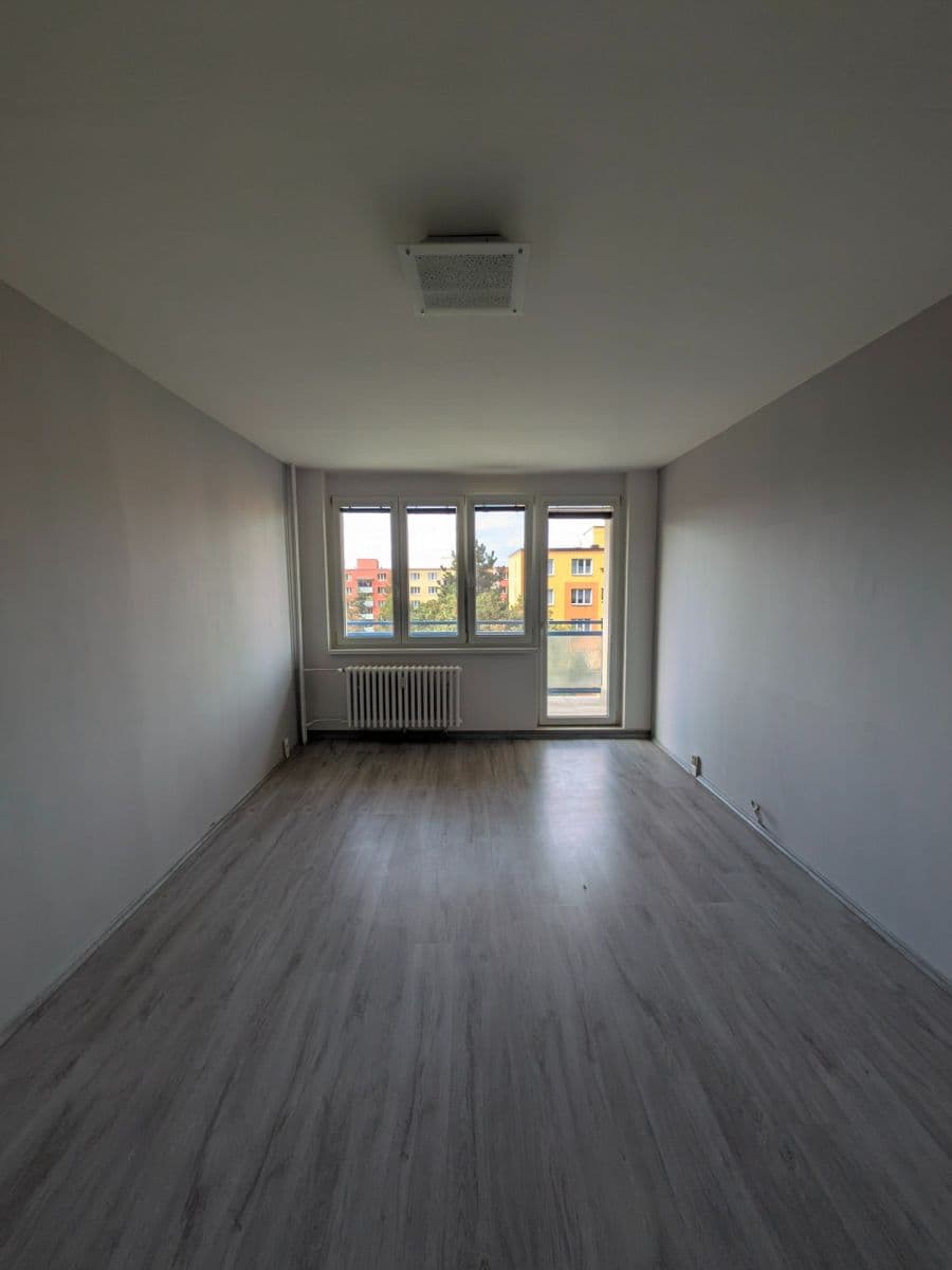 Prenájom bytu 3-izbový 66 m², Snopkova, Praha, Praha Prenájom bytu 3-izbový 66 m², Snopkova, Praha, Praha