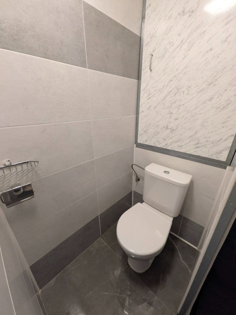 Prenájom bytu 3-izbový 66 m², Snopkova, Praha, Praha Prenájom bytu 3-izbový 66 m², Snopkova, Praha, Praha