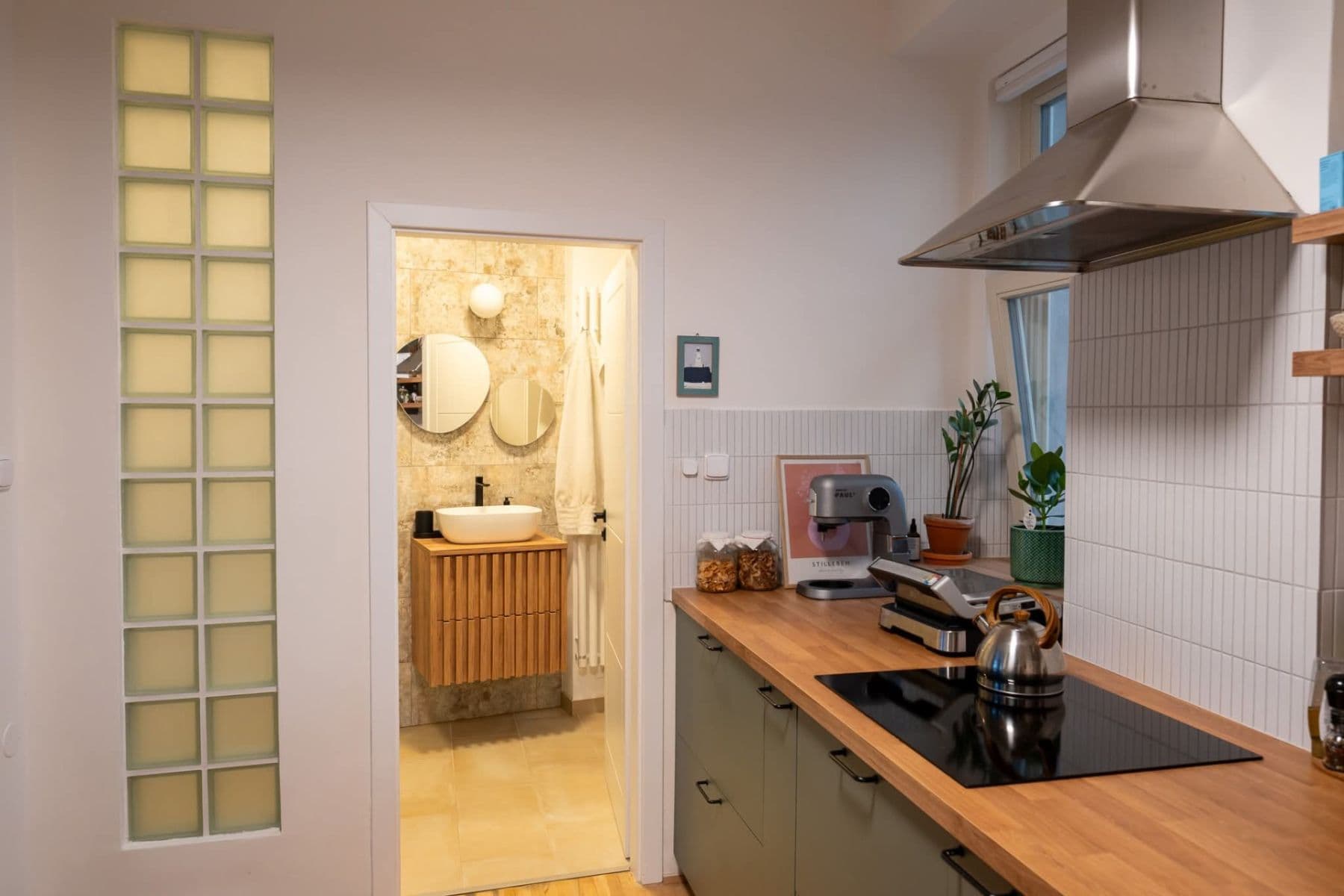 Prenájom bytu 2-izbový 55 m², Ve Smečkách, Praha, Praha Prenájom bytu 2-izbový 55 m², Ve Smečkách, Praha, Praha