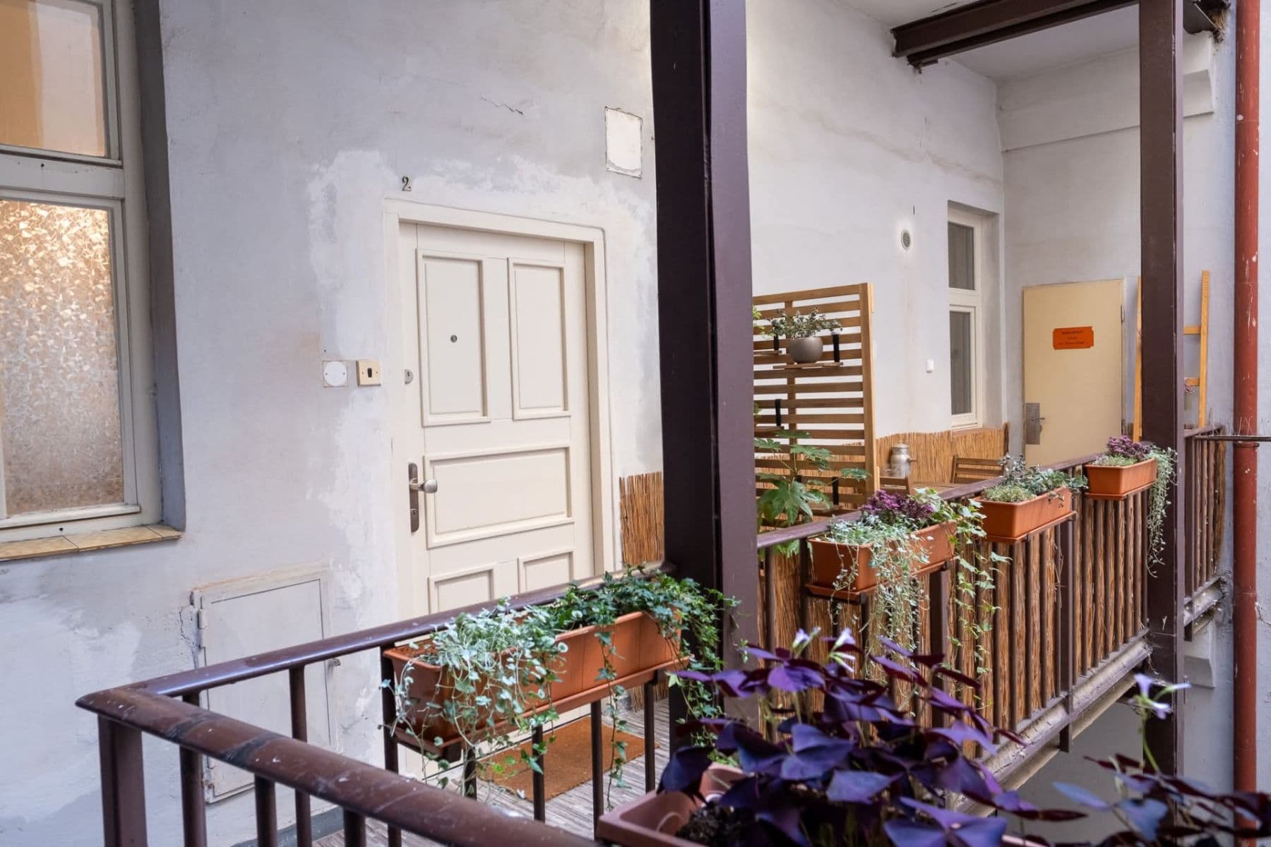 Prenájom bytu 2-izbový 55 m², Ve Smečkách, Praha, Praha Prenájom bytu 2-izbový 55 m², Ve Smečkách, Praha, Praha
