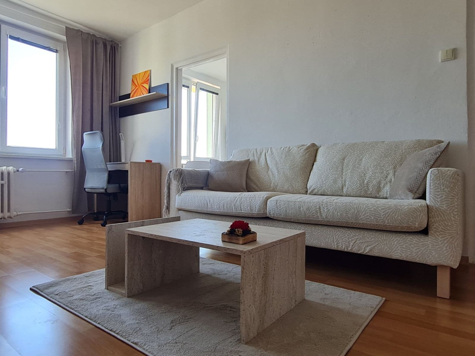 Prenájom bytu 2-izbový 60 m², Komárnická, Ružinov, Bratislavský kraj Prenájom bytu 2-izbový 60 m², Komárnická, Ružinov, Bratislavský kraj