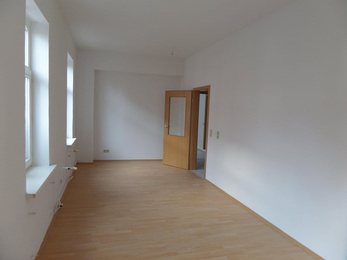 Prenájom bytu 4-izbový 100 m², Huy, Sasko-Anhaltsko Prenájom bytu 4-izbový 100 m², Huy, Sasko-Anhaltsko
