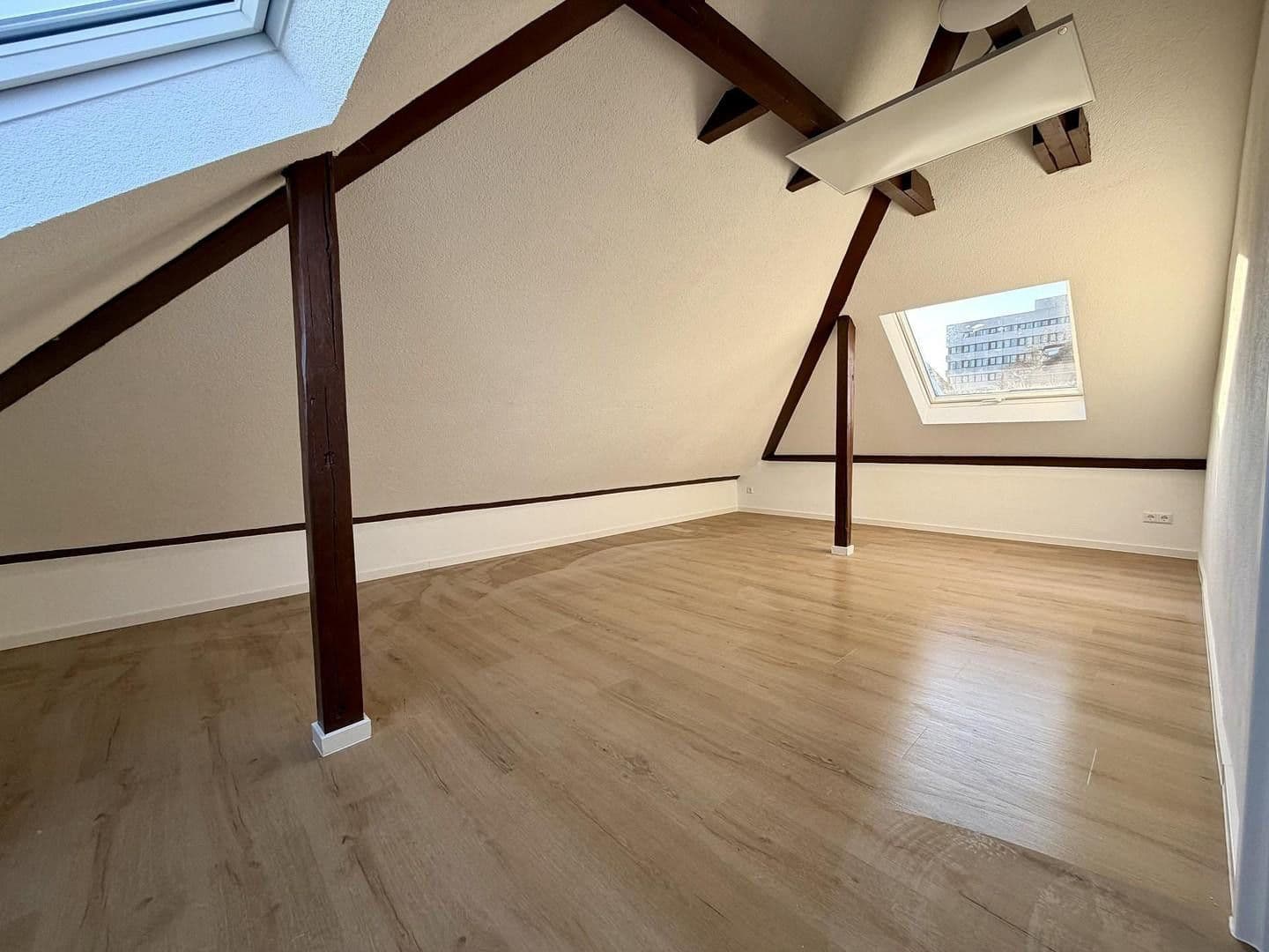 Prenájom bytu 20 m², Uhlandstraße 9/1, Heilbronn, Bádensko-Wurttembersko Prenájom bytu 20 m², Uhlandstraße 9/1, Heilbronn, Bádensko-Wurttembersko