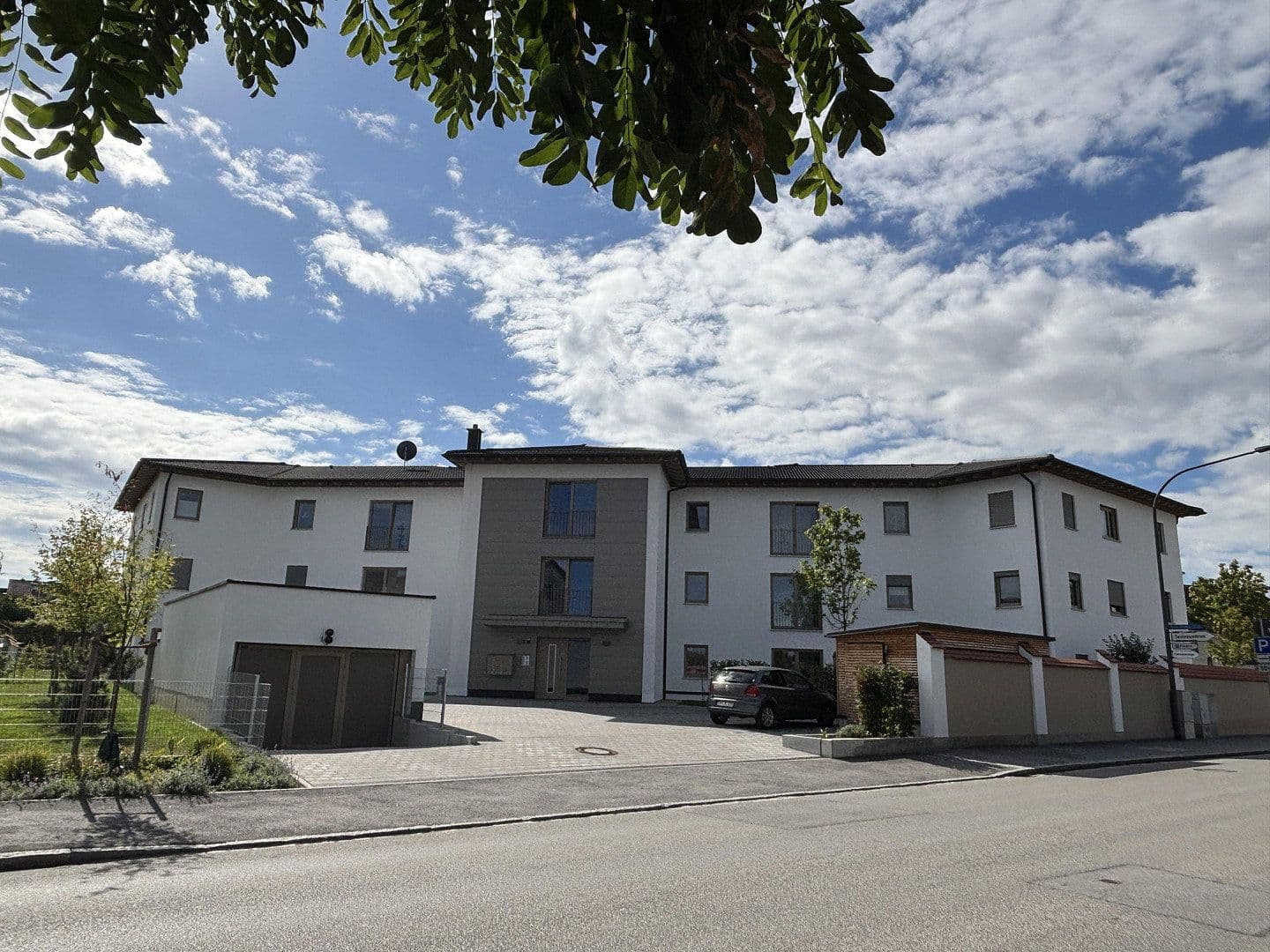 Prenájom bytu 3-izbový 80 m², Straubinger Strae 19, Geiselhöring, Bavorsko Prenájom bytu 3-izbový 80 m², Straubinger Strae 19, Geiselhöring, Bavorsko