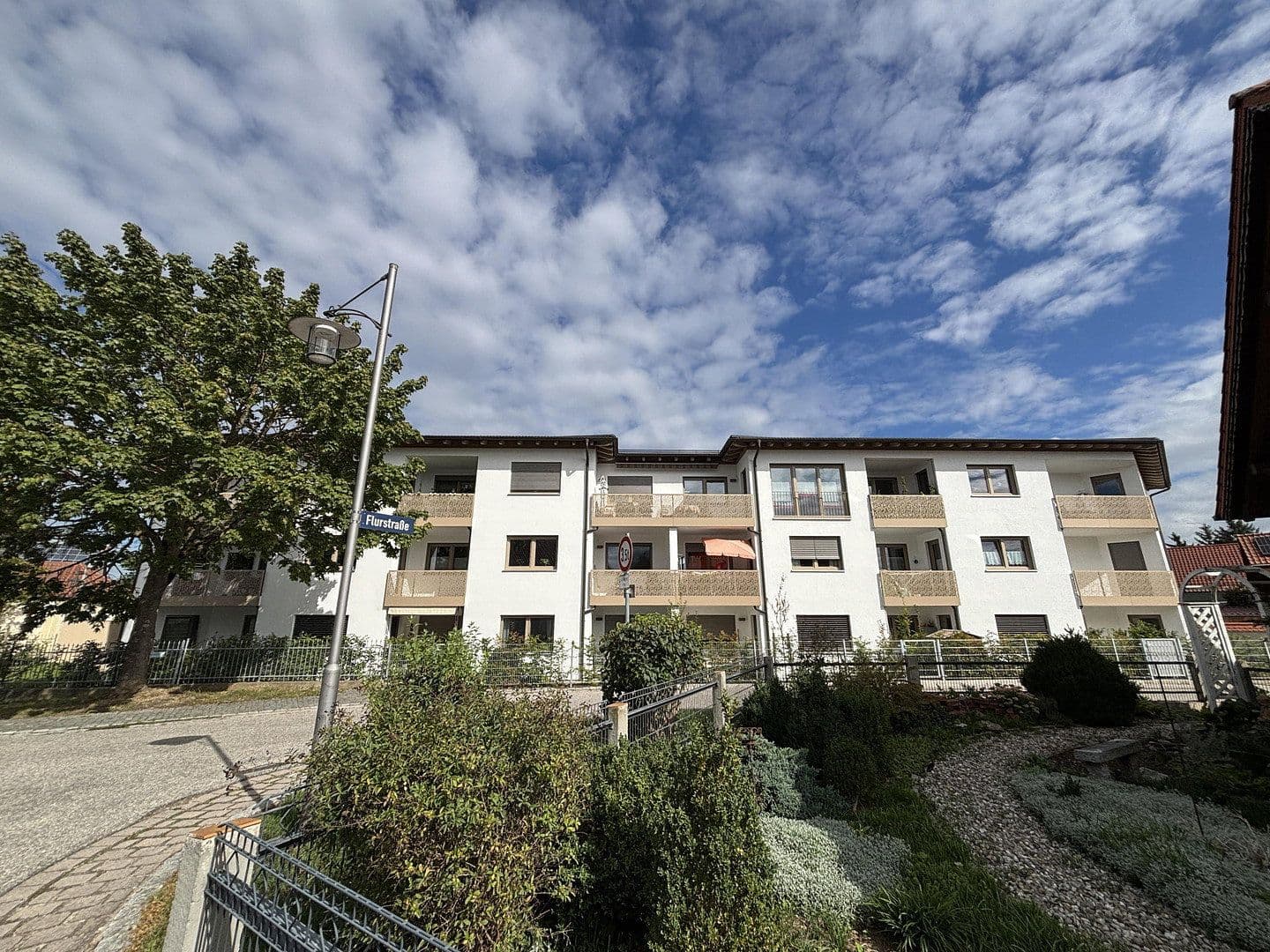 Prenájom bytu 3-izbový 80 m², Straubinger Strae 19, Geiselhöring, Bavorsko Prenájom bytu 3-izbový 80 m², Straubinger Strae 19, Geiselhöring, Bavorsko