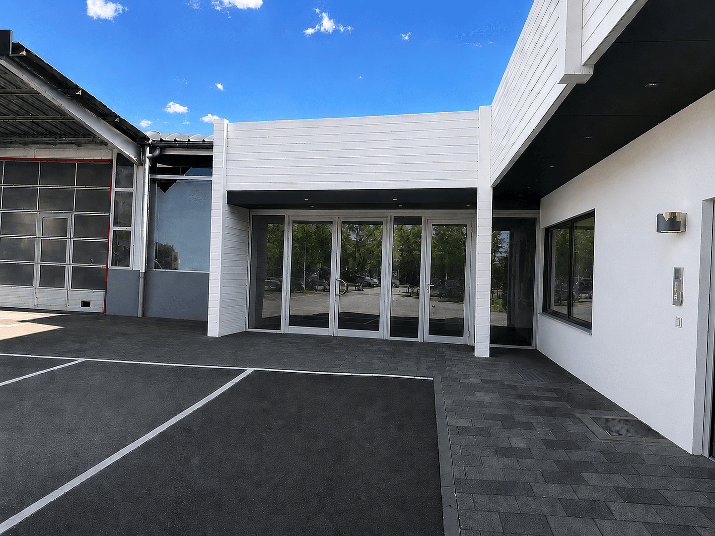 Prenájom kancelárie 220 m², Georg-Fischer-Straße 32, Singen (Hohentwiel), Bádensko-Wurttembersko Prenájom kancelárie 220 m², Georg-Fischer-Straße 32, Singen (Hohentwiel), Bádensko-Wurttembersko