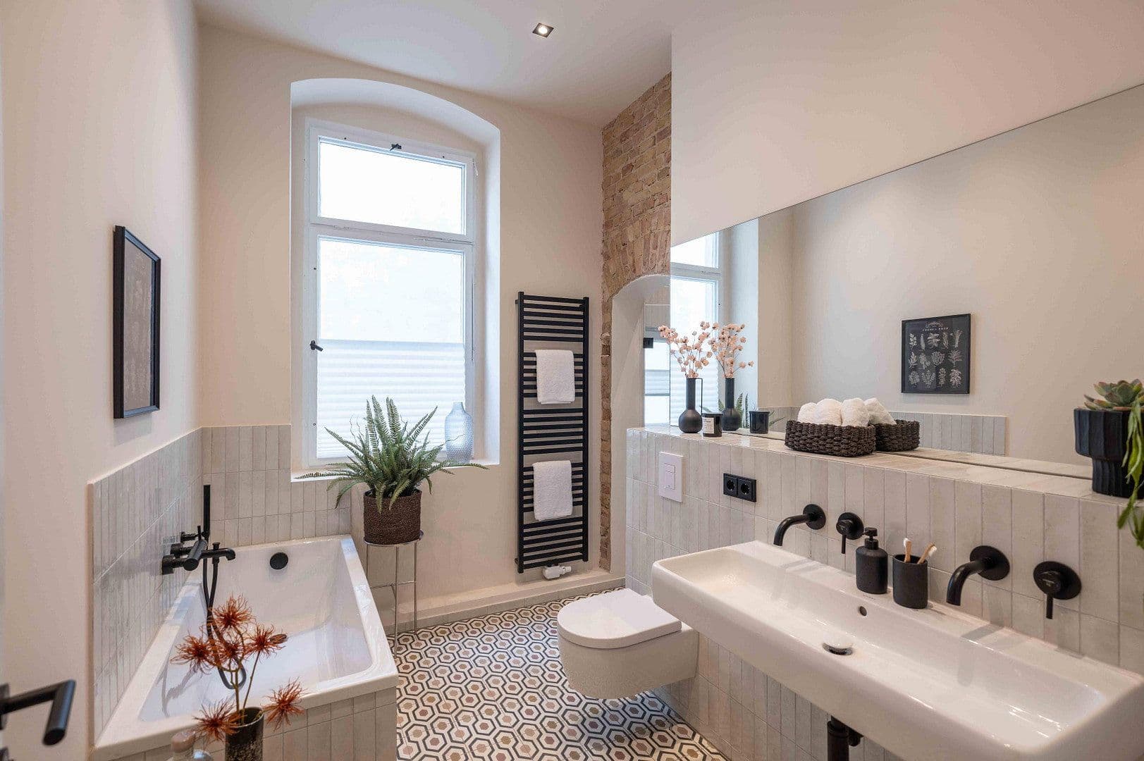 Predaj bytu 2-izbový 65 m², Torstraße 220, Berlin, Berlín Predaj bytu 2-izbový 65 m², Torstraße 220, Berlin, Berlín
