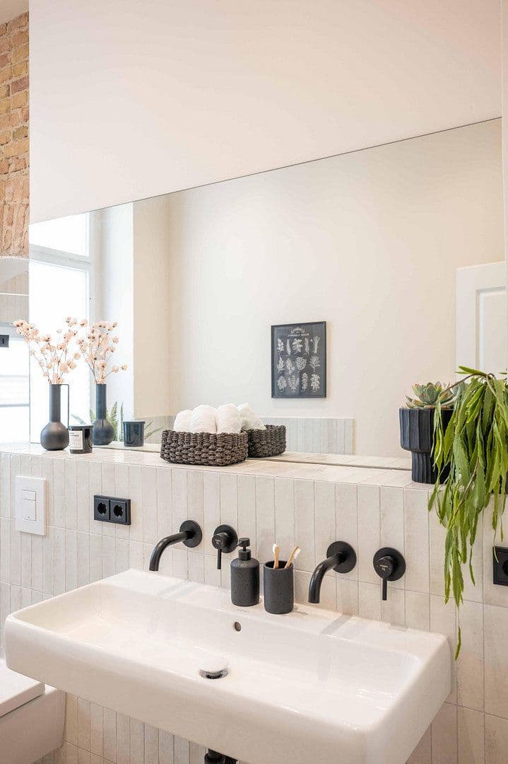 Predaj bytu 2-izbový 65 m², Torstraße 220, Berlin, Berlín Predaj bytu 2-izbový 65 m², Torstraße 220, Berlin, Berlín