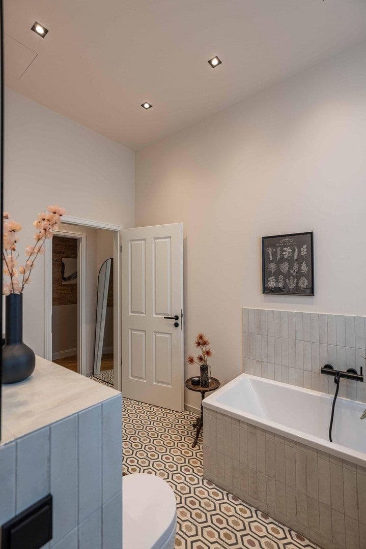 Predaj bytu 2-izbový 65 m², Torstraße 220, Berlin, Berlín Predaj bytu 2-izbový 65 m², Torstraße 220, Berlin, Berlín