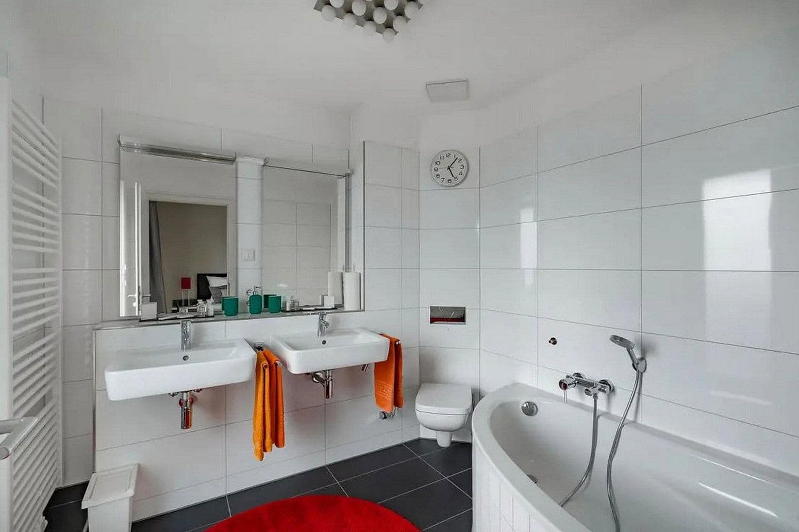 Prenájom bytu 4-izbový 111 m², Berlin, Berlín Prenájom bytu 4-izbový 111 m², Berlin, Berlín