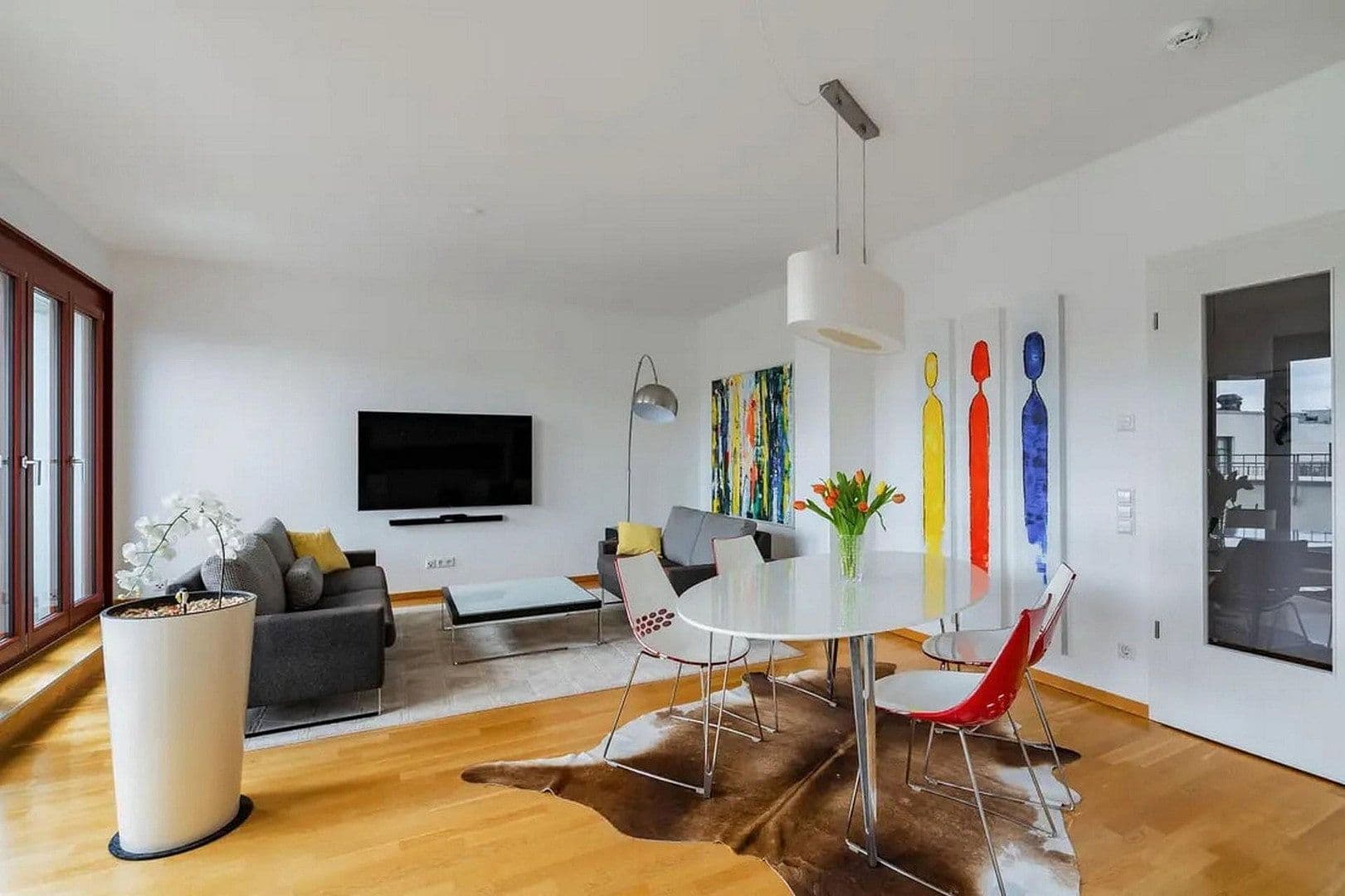 Prenájom bytu 4-izbový 111 m², Berlin, Berlín Prenájom bytu 4-izbový 111 m², Berlin, Berlín
