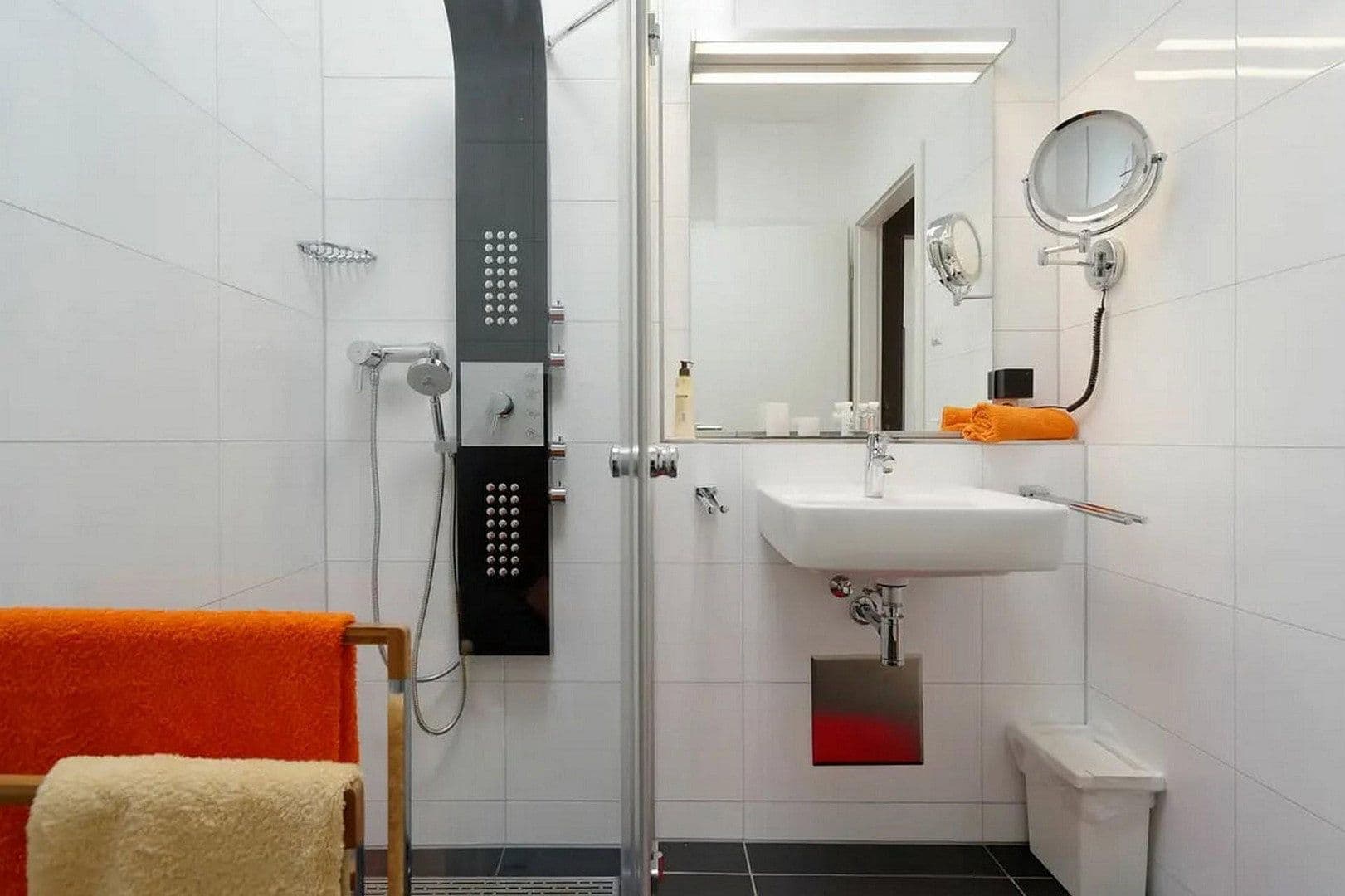 Prenájom bytu 4-izbový 111 m², Berlin, Berlín Prenájom bytu 4-izbový 111 m², Berlin, Berlín