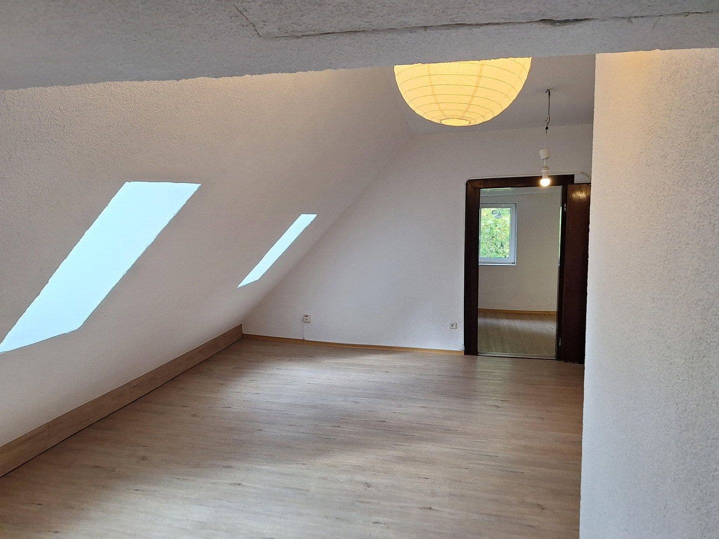 Prenájom bytu 2-izbový 45 m², worms, Porýnie-Falcko Prenájom bytu 2-izbový 45 m², worms, Porýnie-Falcko