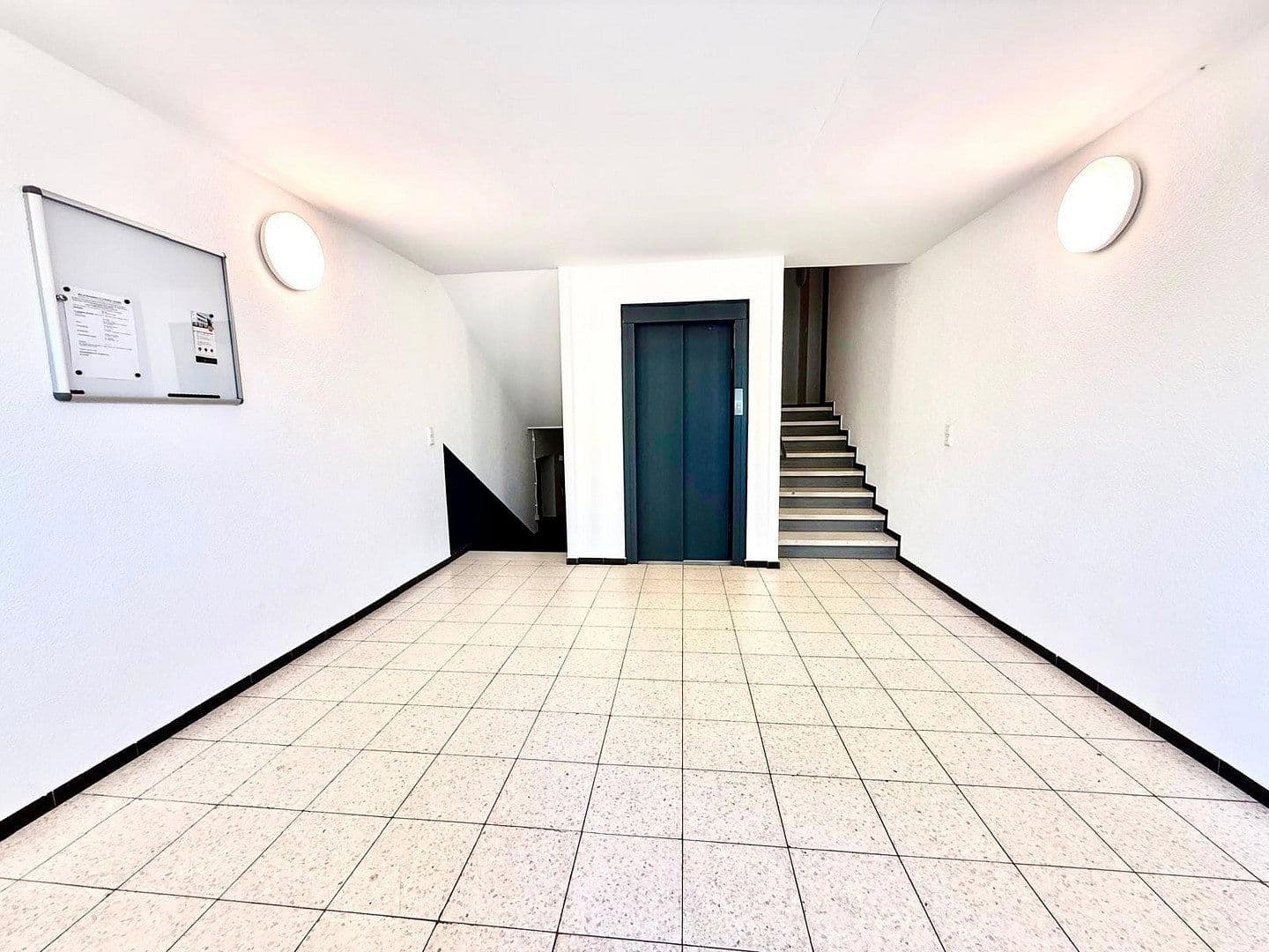 Predaj bytu 3-izbový 83 m², Im Blumengarten 1, Pforzheim, Bádensko-Wurttembersko Predaj bytu 3-izbový 83 m², Im Blumengarten 1, Pforzheim, Bádensko-Wurttembersko