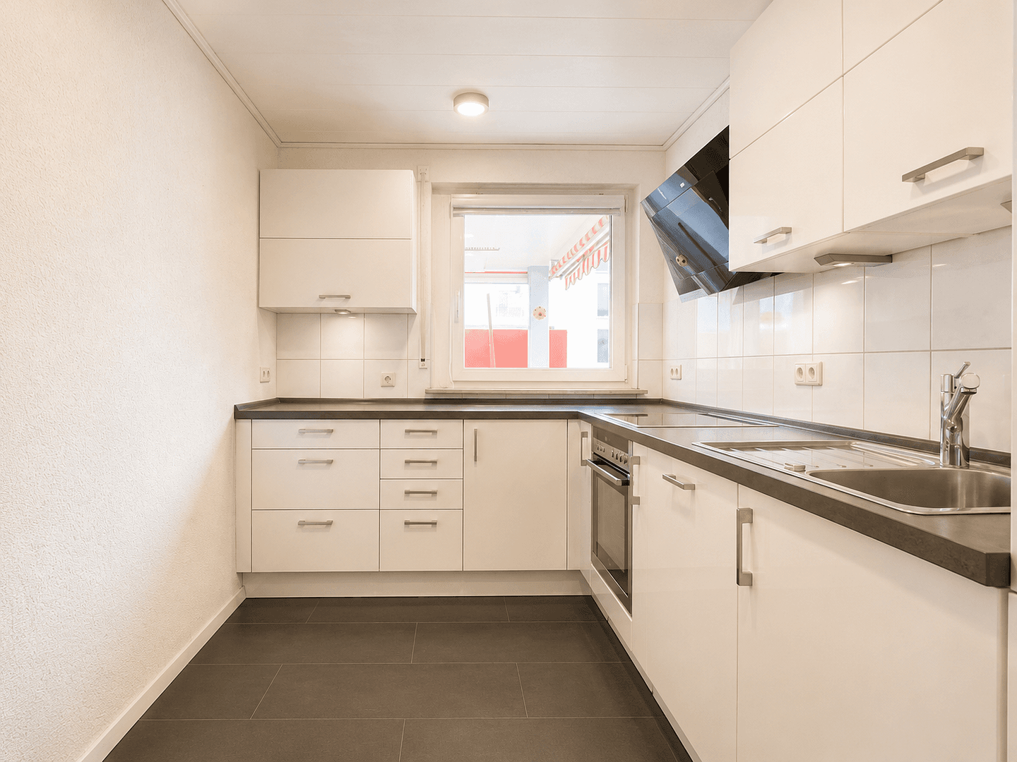 Prenájom bytu 3-izbový 84 m², Renningen, Bádensko-Wurttembersko Prenájom bytu 3-izbový 84 m², Renningen, Bádensko-Wurttembersko