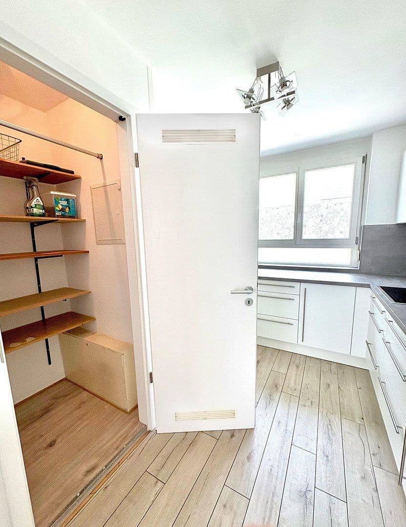 Predaj bytu 3-izbový 78 m², Obere Reithausstr. 5, Ludwigsburg, Bádensko-Wurttembersko Predaj bytu 3-izbový 78 m², Obere Reithausstr. 5, Ludwigsburg, Bádensko-Wurttembersko