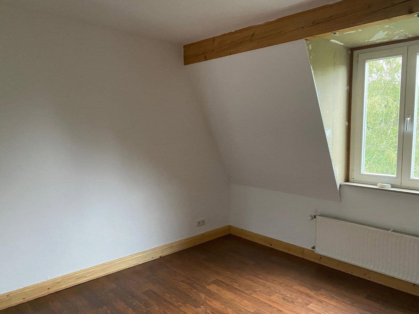 Predaj domu 240 m², pozemok 371 m², Duisburg - Nordrhein-Westfalen, Severné Porýnie - Westfálsko Predaj domu 240 m², pozemok 371 m², Duisburg - Nordrhein-Westfalen, Severné Porýnie - Westfálsko