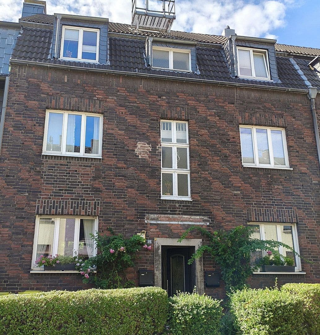 Predaj domu 240 m², pozemok 371 m², Duisburg - Nordrhein-Westfalen, Severné Porýnie - Westfálsko Predaj domu 240 m², pozemok 371 m², Duisburg - Nordrhein-Westfalen, Severné Porýnie - Westfálsko