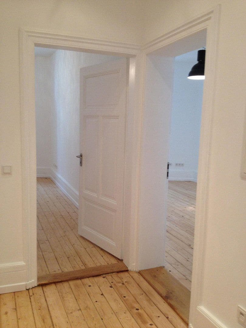 Prenájom bytu 2-izbový 50 m², Frankfurt, Hesensko Prenájom bytu 2-izbový 50 m², Frankfurt, Hesensko