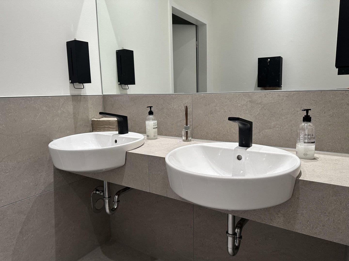 Prenájom kancelárie 253 m², Karl-Schurz-Straße, Paderborn, Severné Porýnie - Westfálsko Prenájom kancelárie 253 m², Karl-Schurz-Straße, Paderborn, Severné Porýnie - Westfálsko