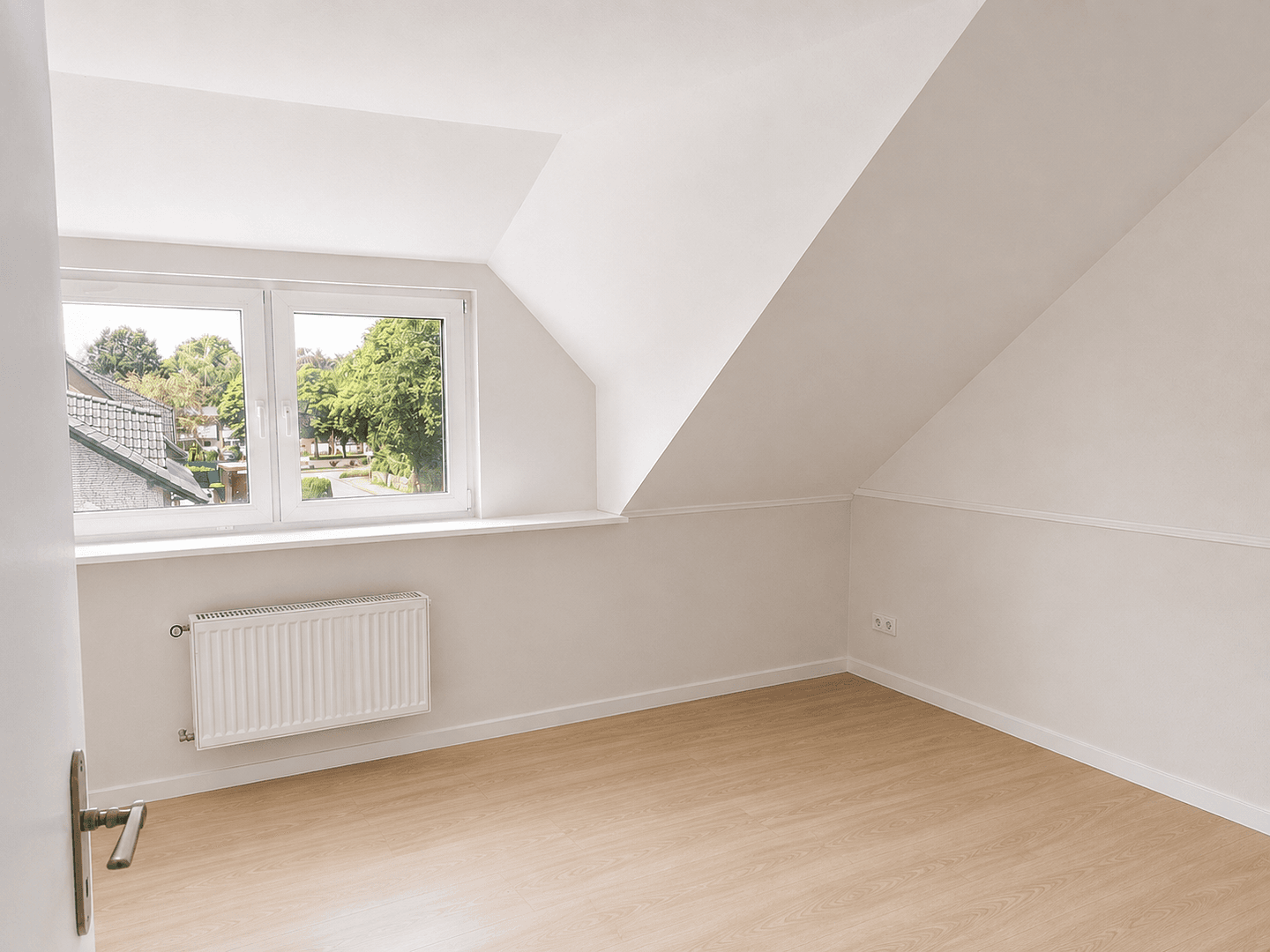Prenájom bytu 5-izbový 135 m², Neuenkirchen-Vörden, Dolné Sasko Prenájom bytu 5-izbový 135 m², Neuenkirchen-Vörden, Dolné Sasko