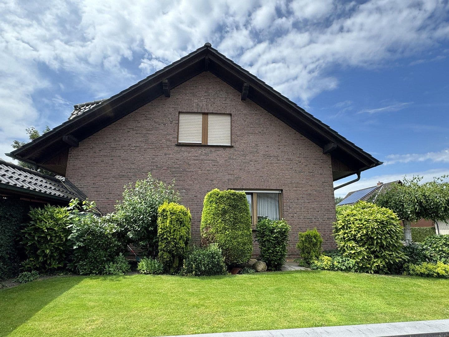 Prenájom bytu 5-izbový 135 m², Neuenkirchen-Vörden, Dolné Sasko Prenájom bytu 5-izbový 135 m², Neuenkirchen-Vörden, Dolné Sasko