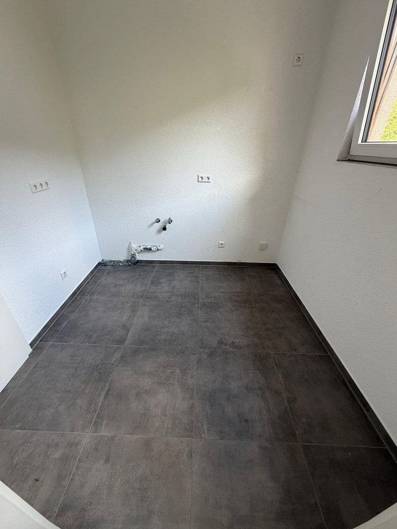 Prenájom bytu 2-izbový 65 m², Wildbader Str. 39, Neuenbürg, Bádensko-Wurttembersko Prenájom bytu 2-izbový 65 m², Wildbader Str. 39, Neuenbürg, Bádensko-Wurttembersko
