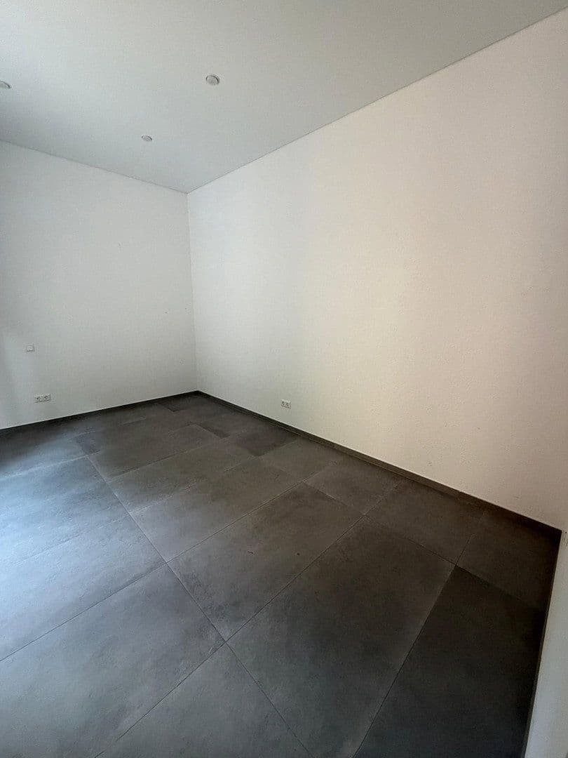 Prenájom bytu 2-izbový 65 m², Wildbader Str. 39, Neuenbürg, Bádensko-Wurttembersko Prenájom bytu 2-izbový 65 m², Wildbader Str. 39, Neuenbürg, Bádensko-Wurttembersko